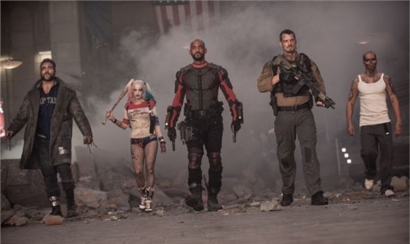 Suicide Squad's 'Lifesaving' Stunt Vis
